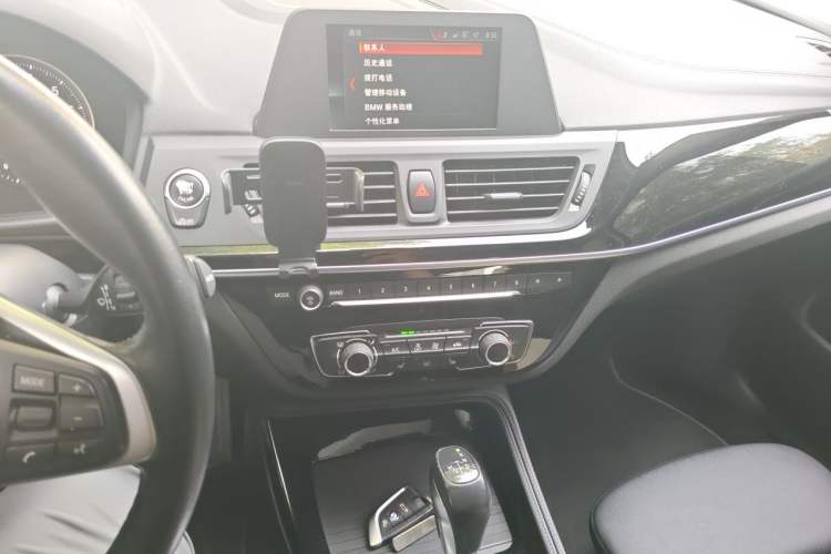 Used BMW 1 Series 2018 118i Sport Edition Audio And AC Panel