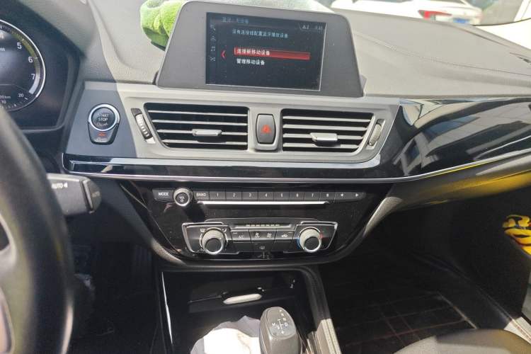 Used BMW 1 Series 2018 118i Sport Edition Audio And AC Panel