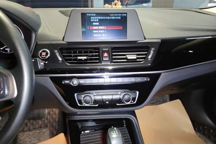 Used BMW 1 Series 2018 Facelifted 118i Sport Edition Audio And AC Panel
