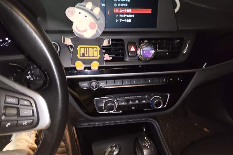Used BMW 1 Series 2018 118i Sport Edition Audio And AC Panel