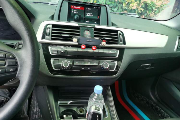 Used BMW 1 Series 2018 118i Leading Model Audio And AC Panel