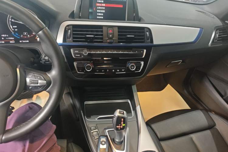 Used BMW 1 Series 2018 120i M Sport Package Audio And AC Panel