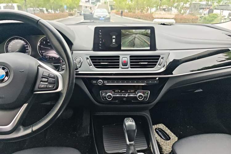 Used BMW 1 Series 2018 Facelifted 118i Design Package Edition Audio And AC Panel