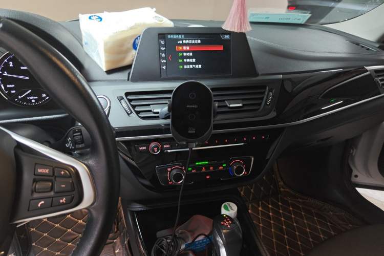 Used BMW 1 Series 2018 Facelifted 118i Sport Edition Audio And AC Panel