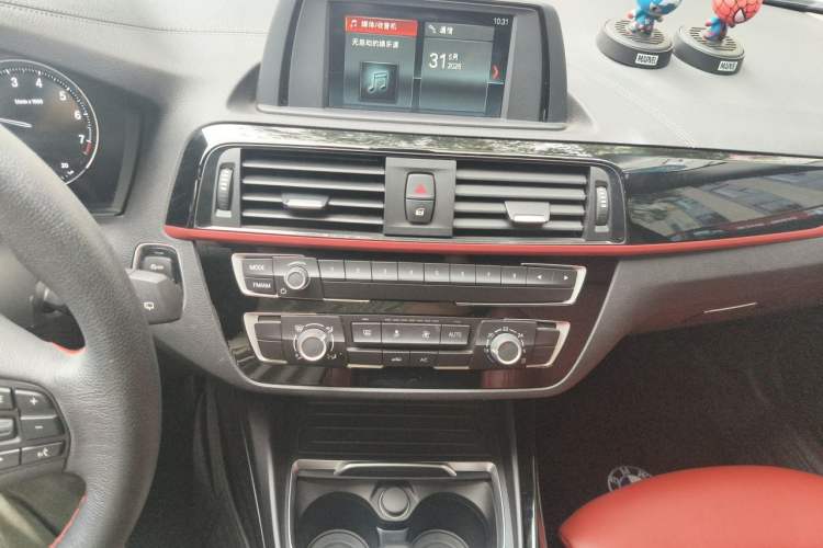 Used BMW 1 Series 2018 118i Sport Design Package Audio And AC Panel