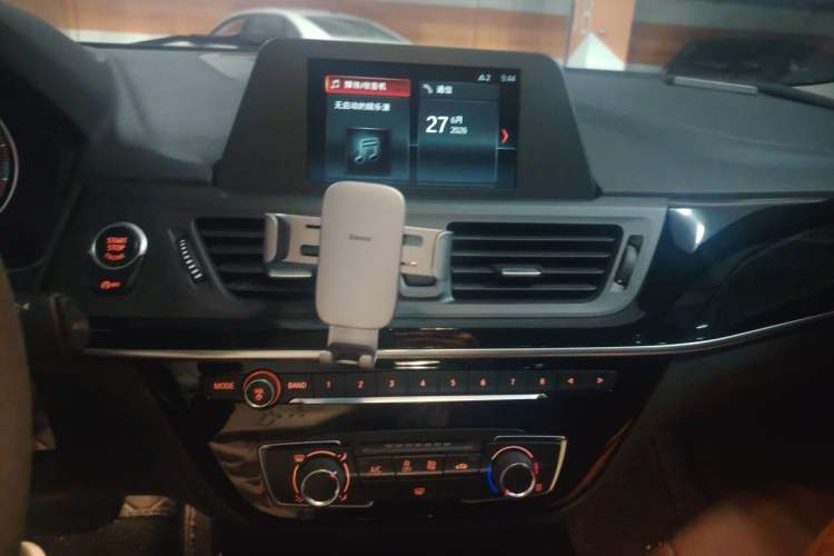 Used BMW 1 Series 2018 118i Sport Edition Audio And AC Panel
