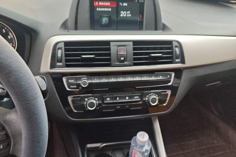 Used BMW 1 Series 2018 118i Leading Model Audio And AC Panel