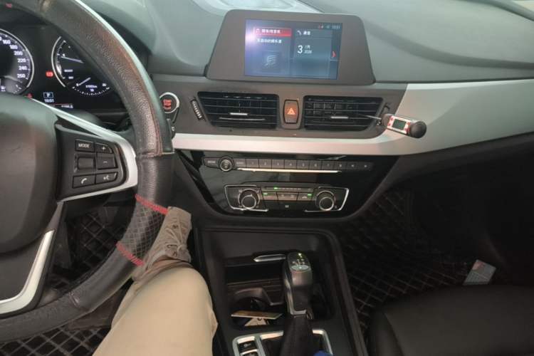 Used BMW 1 Series 2018 Revised 118i Fashion Edition Audio And AC Panel