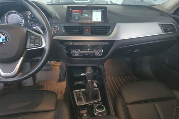 Used BMW 1 Series 2018 120i Design Package Model Audio And AC Panel