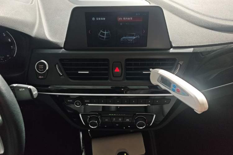 Used BMW 1 Series 2018 Facelifted 118i Sport Edition Audio And AC Panel