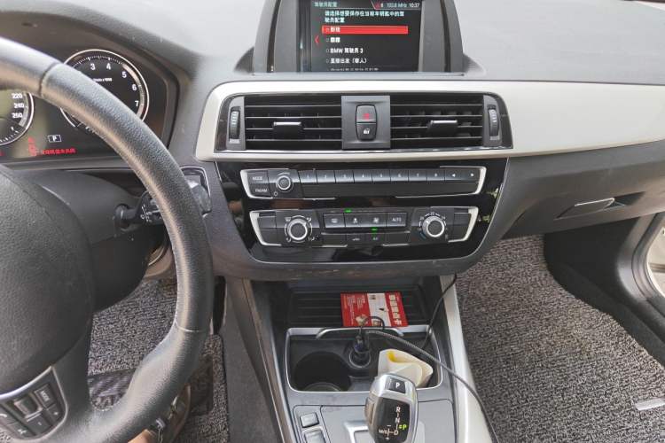 Used BMW 1 Series 2018 118i Leading Model Audio And AC Panel