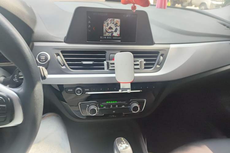 Used BMW 1 Series 2018 Revised 118i Fashion Edition Audio And AC Panel