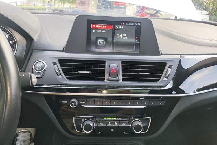 Used BMW 1 Series 2018 Facelifted 118i Sport Edition Audio And AC Panel