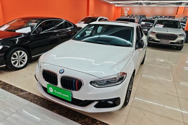 Ojetý BMW 1 Series 2018 Facelifted 118i Sport Edition