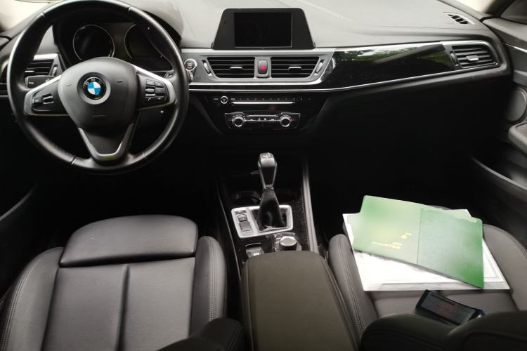 Used BMW 1 Series 2018 Facelifted 118i Sport Edition Center Console