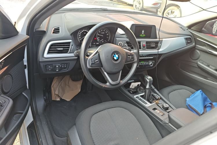 Used BMW 1 Series 2018 118i Fashion Model Center Console