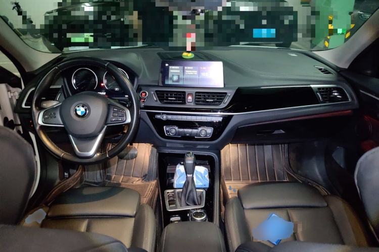 Used BMW 1 Series 2018 118i Design Package Edition Center Console