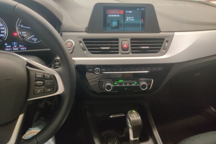 Used BMW 1 Series 2018 118i Fashion Model Center Console