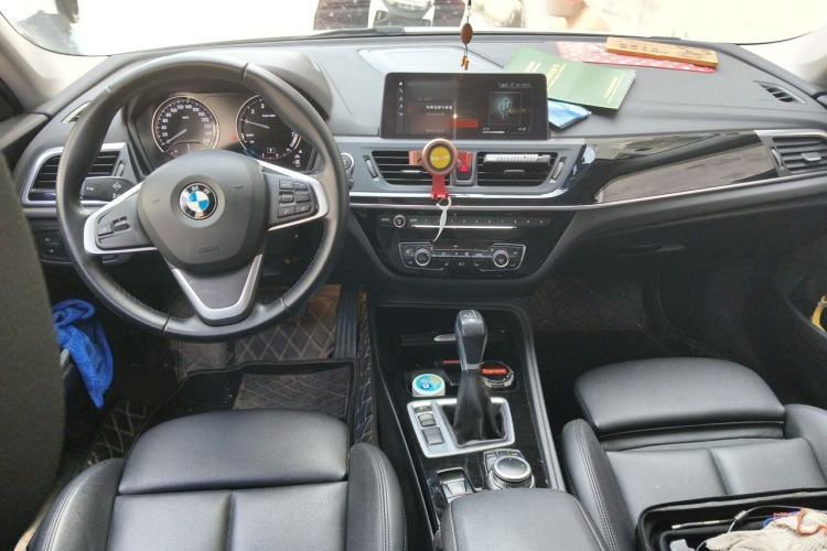 Used BMW 1 Series 2018 Facelifted 118i Design Package Edition Center Console