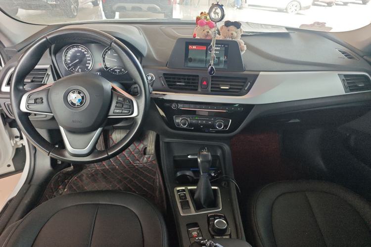 Used BMW 1 Series 2018 118i Fashion Model Center Console