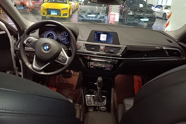Used BMW 1 Series 2018 Facelifted 118i Sport Edition Center Console