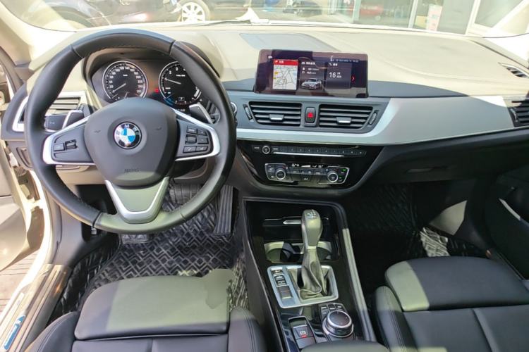 Used BMW 1 Series 2018 Restyled 120i Design Package Edition Center Console