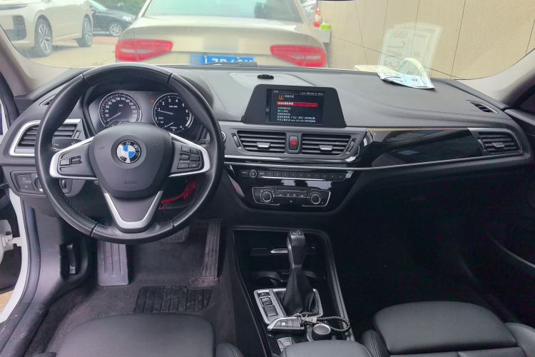 Used BMW 1 Series 2018 Facelifted 118i Sport Edition Center Console
