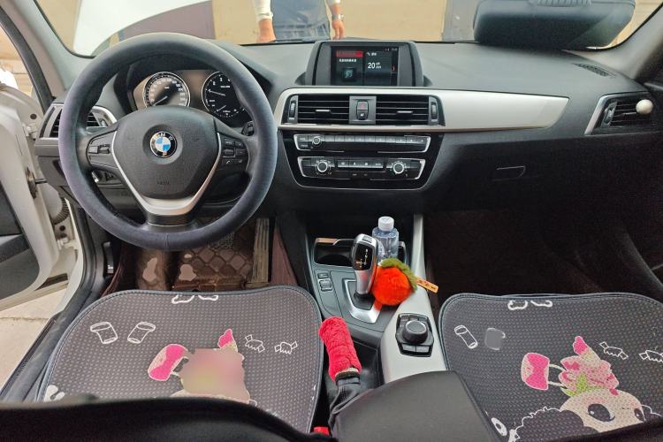 Used BMW 1 Series 2018 118i Leading Model Center Console