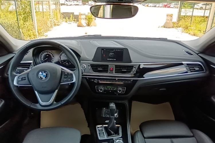 Used BMW 1 Series 2018 Facelifted 118i Sport Edition Center Console