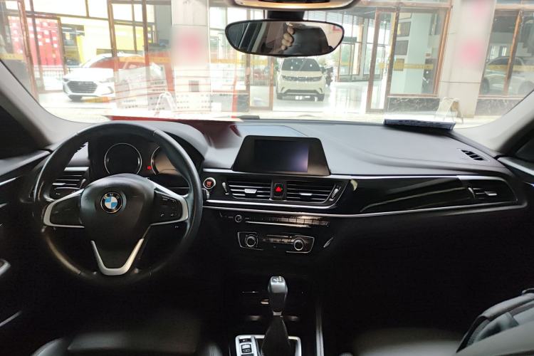 Used BMW 1 Series 2018 Facelifted 118i Sport Edition Center Console