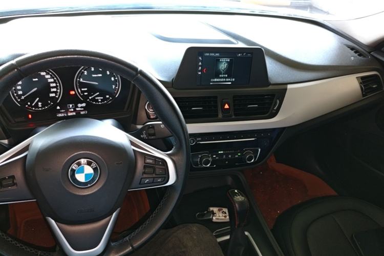 Used BMW 1 Series 2018 118i Fashion Model Center Console