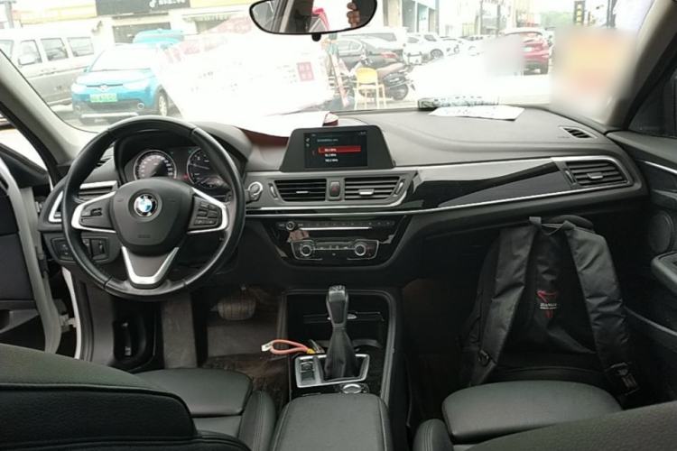 Used BMW 1 Series 2018 Facelifted 118i Sport Edition Center Console
