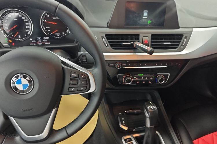 Used BMW 1 Series 2018 118i Fashion Model Center Console