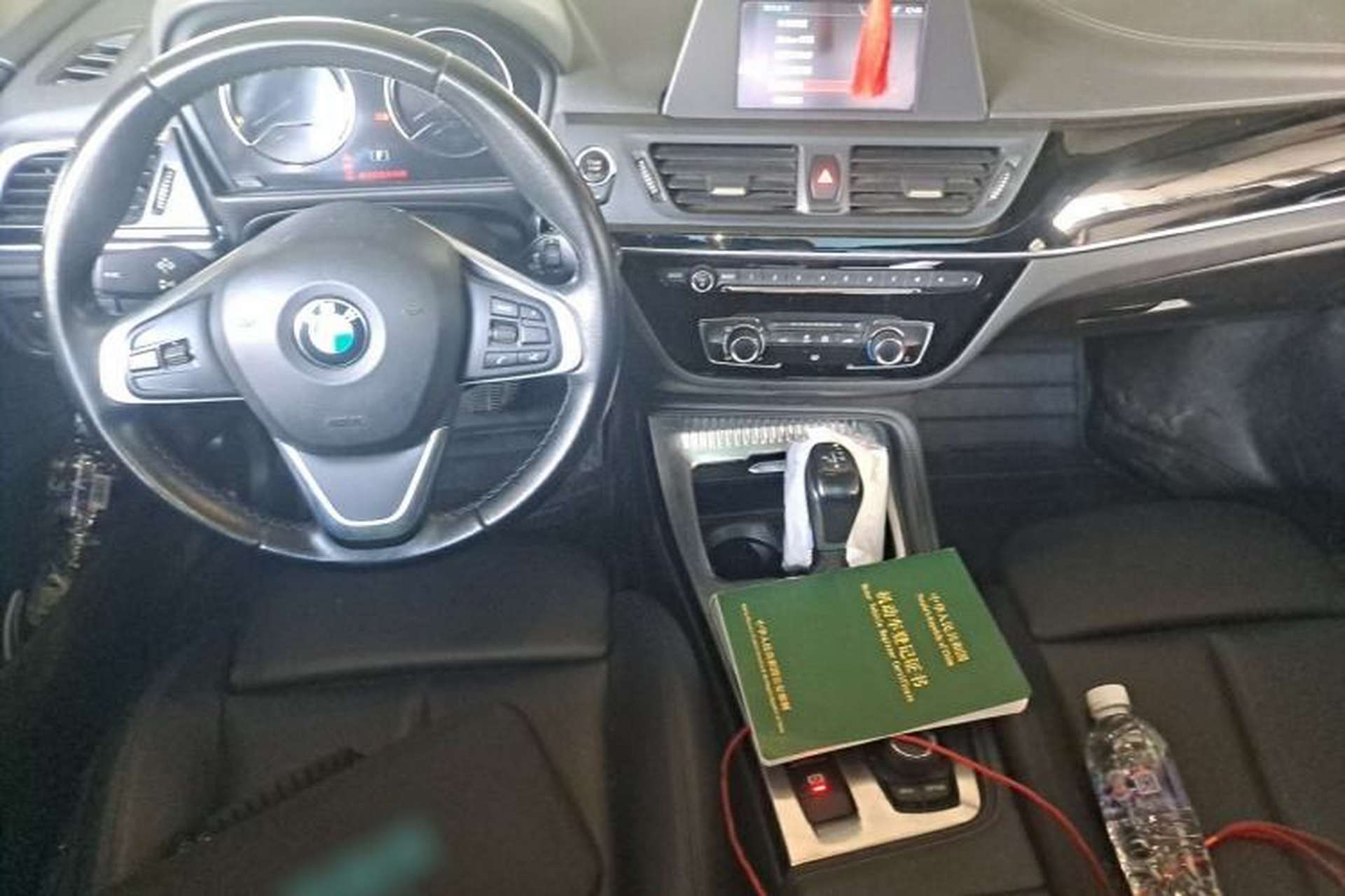 Used BMW 1 Series 2018 118i Sport Edition Center Console