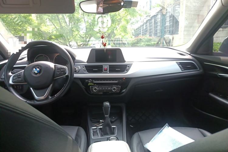 Used BMW 1 Series 2018 118i Fashion Model Center Console