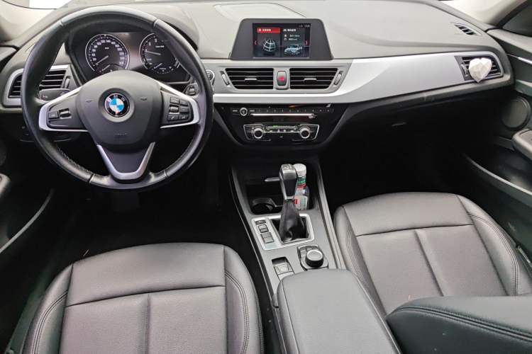 Used BMW 1 Series 2018 118i Fashion Model Center Console