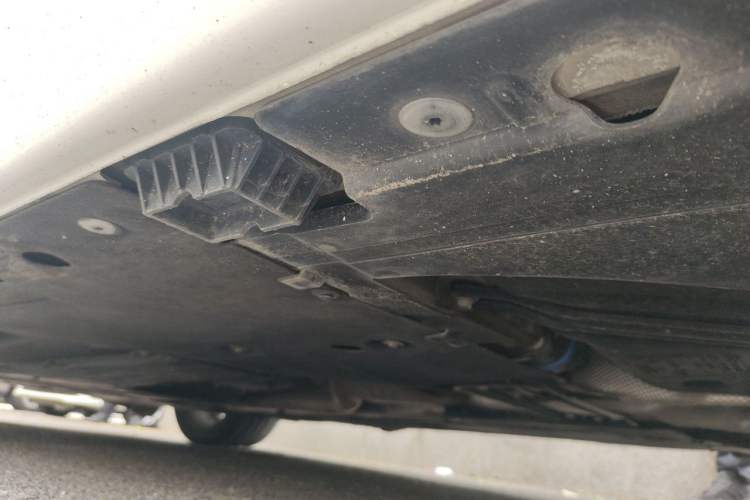 Used BMW 1 Series 2018 118i Sport Design Package Chassis Rear Left