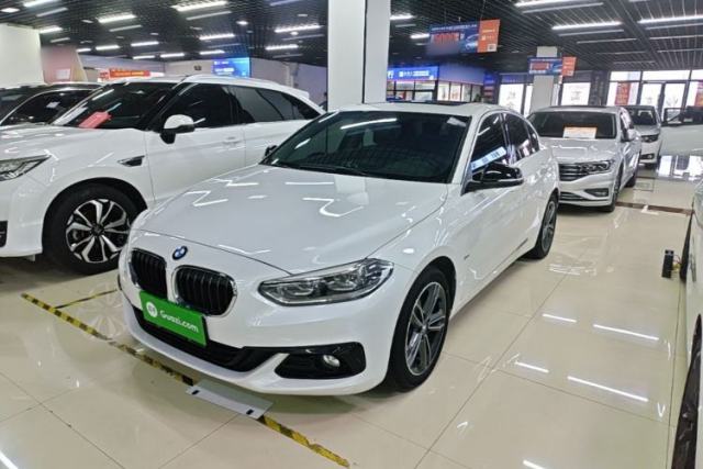 Ojetý BMW 1 Series 2018 118i Sport Edition