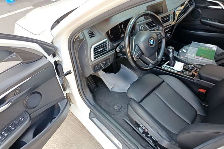 Used BMW 1 Series 2018 118i Sport Edition Driver Seat