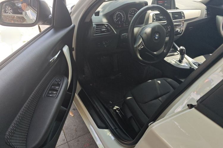 Used BMW 1 Series 2018 118i Leading Model Driver Seat