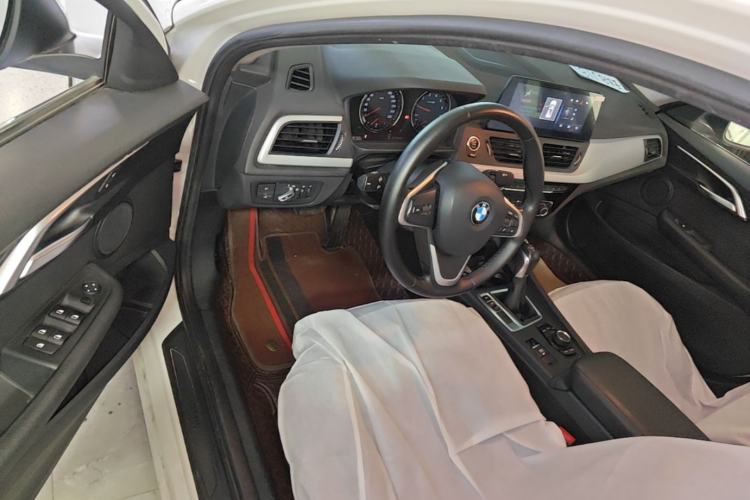 Used BMW 1 Series 2018 Revised 118i Fashion Edition Driver Seat