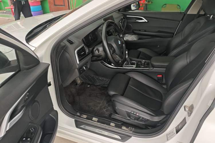Used BMW 1 Series 2018 118i Sport Edition Driver Seat
