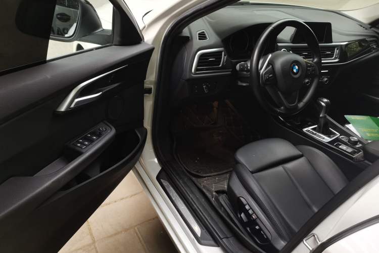 Used BMW 1 Series 2018 Facelifted 118i Sport Edition Driver Seat