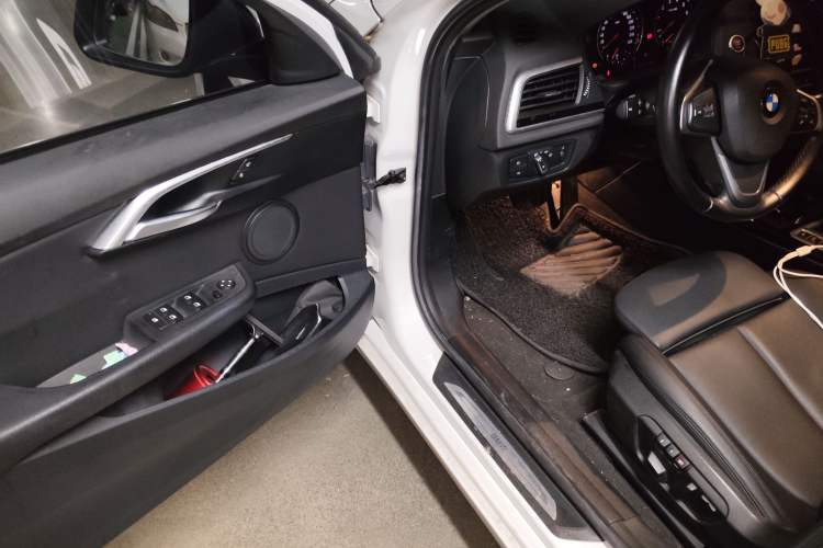 Used BMW 1 Series 2018 118i Sport Edition Driver Seat
