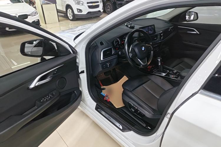 Used BMW 1 Series 2018 118i Sport Edition Driver Seat