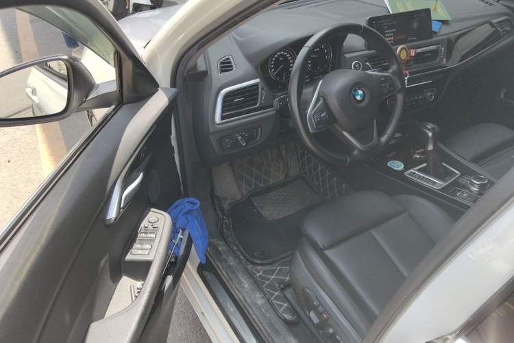 Used BMW 1 Series 2018 Facelifted 118i Design Package Edition Driver Seat