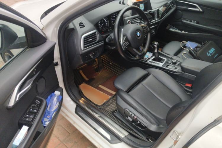 Used BMW 1 Series 2018 118i Sport Edition Driver Seat