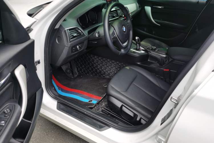 Used BMW 1 Series 2018 118i Leading Model Driver Seat