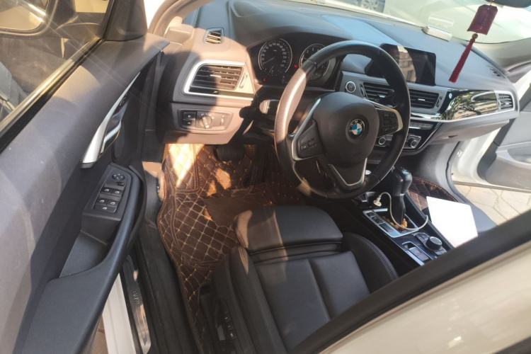 Used BMW 1 Series 2018 118i Sport Edition Driver Seat