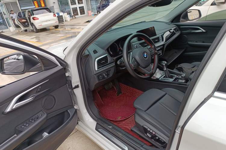 Used BMW 1 Series 2018 118i Sport Edition Driver Seat